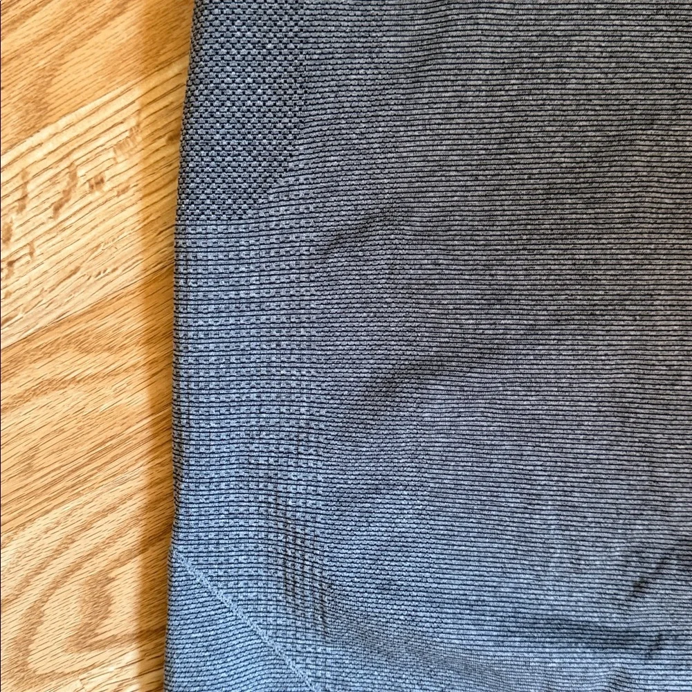 Men's Lululemon Techloom Short Sleeve Henley Shirt - Gray - Picture 3 of 8